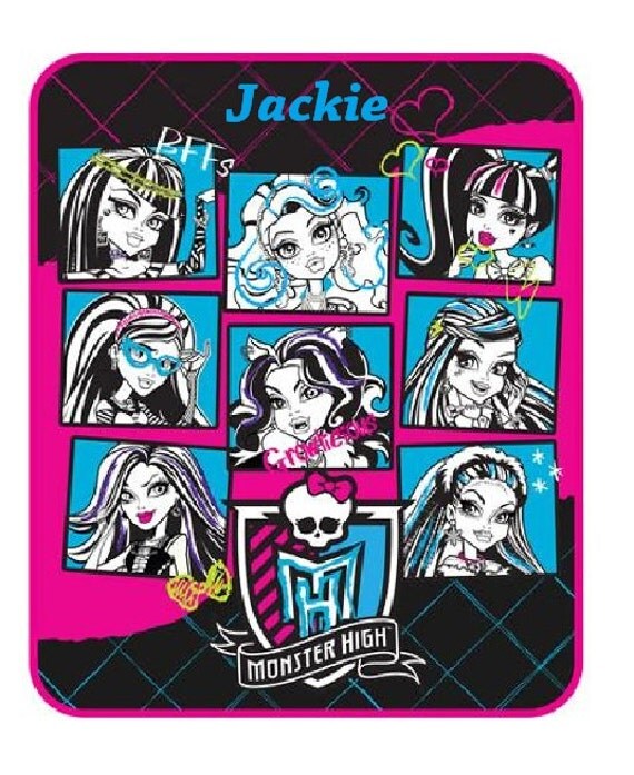 Monster High 46 x 60 Plush Throw Blanket