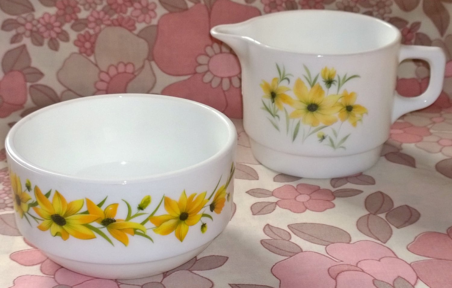 Pyrex Milk Jug and Sugar Bowl – Haute Juice