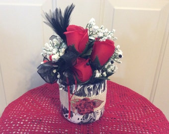 Country floral arrangement SALE, rustic centerpiece, red roses in country tin, rose centerpiece, red & black decor, hostess gift, gift 4 her