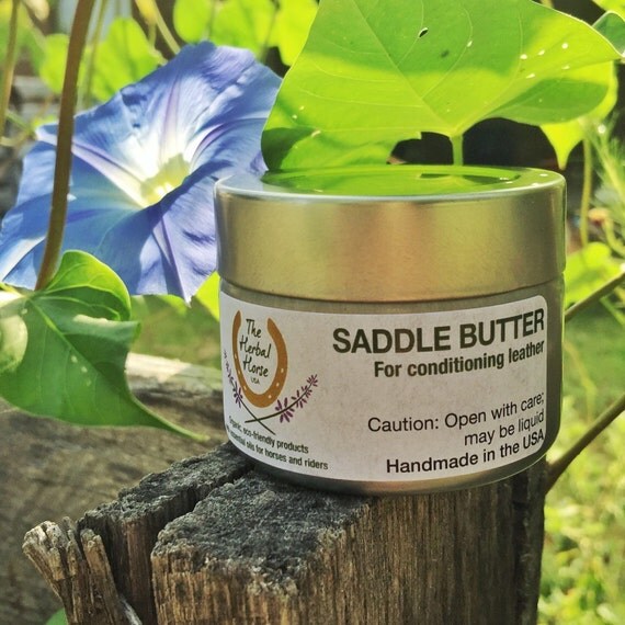 Saddle Butter leather conditioner treatment for tack, purses, leather