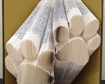 PAW PRINTS - Book Folding Pattern. DIY gift for book art. Template with step by step instructions. Very easy, no measuring required