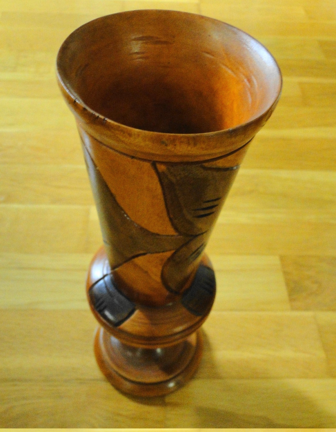 Wood vase carved relief Hawaii feel leaves floral Haiti browns