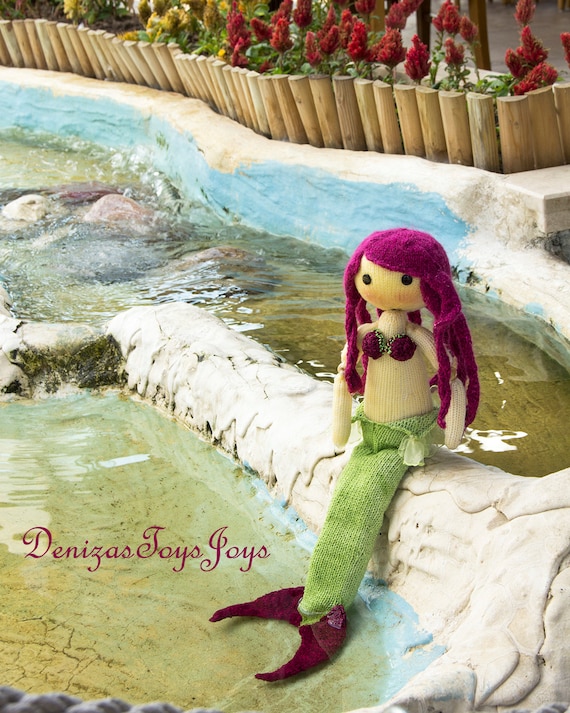 Mermaid Doll. pdf knitting pattern. Knitted in the round.