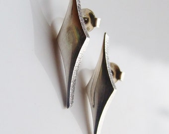 Vintage White Metal Rhombus Stud Earrings
