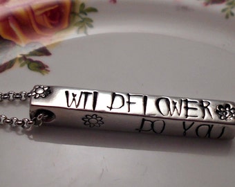Alice in Wonderland Wildflower Necklace, Alice in Wonderland Jewelry, Alice Necklace, Sister Jewelry Necklaces, Jewellery for Teenagers,