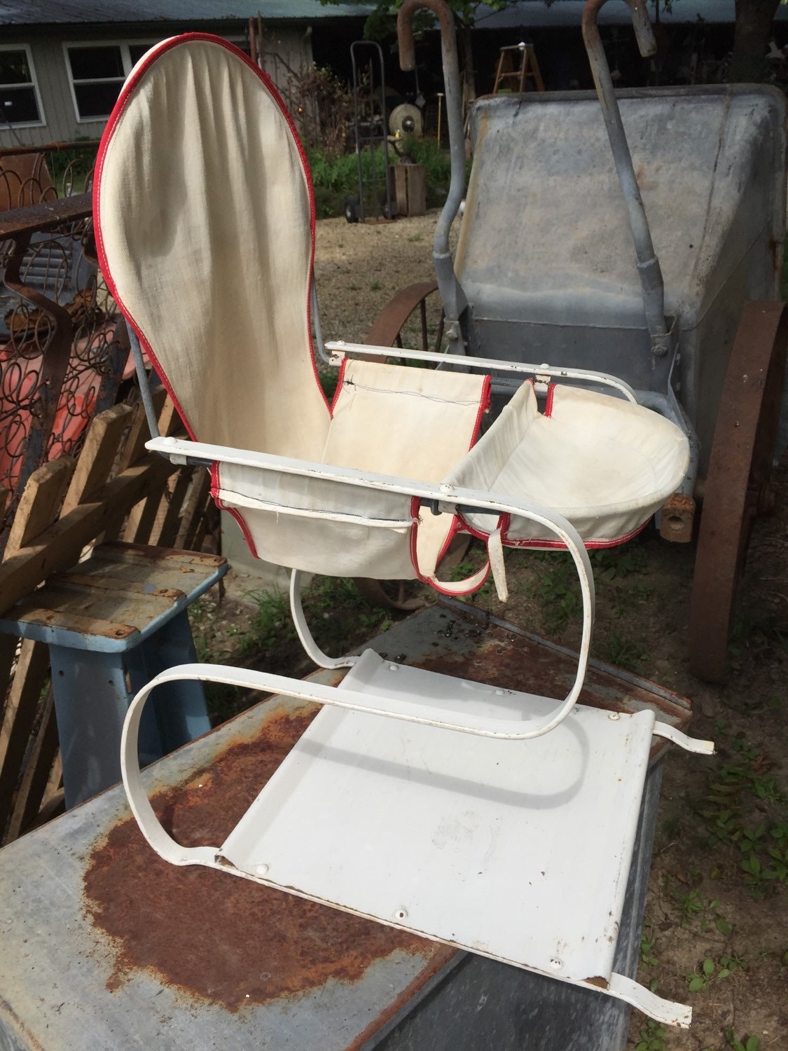 1950s Vintage Teterbabe Baby Bouncy Seat Haute Juice