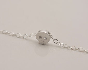 Silver Skull Necklace, Tiny Skull Necklace, Mini Skull Necklace, Skeleton Minimalist Necklace, 925 Sterling Silver Chain - Gift for Her 0292