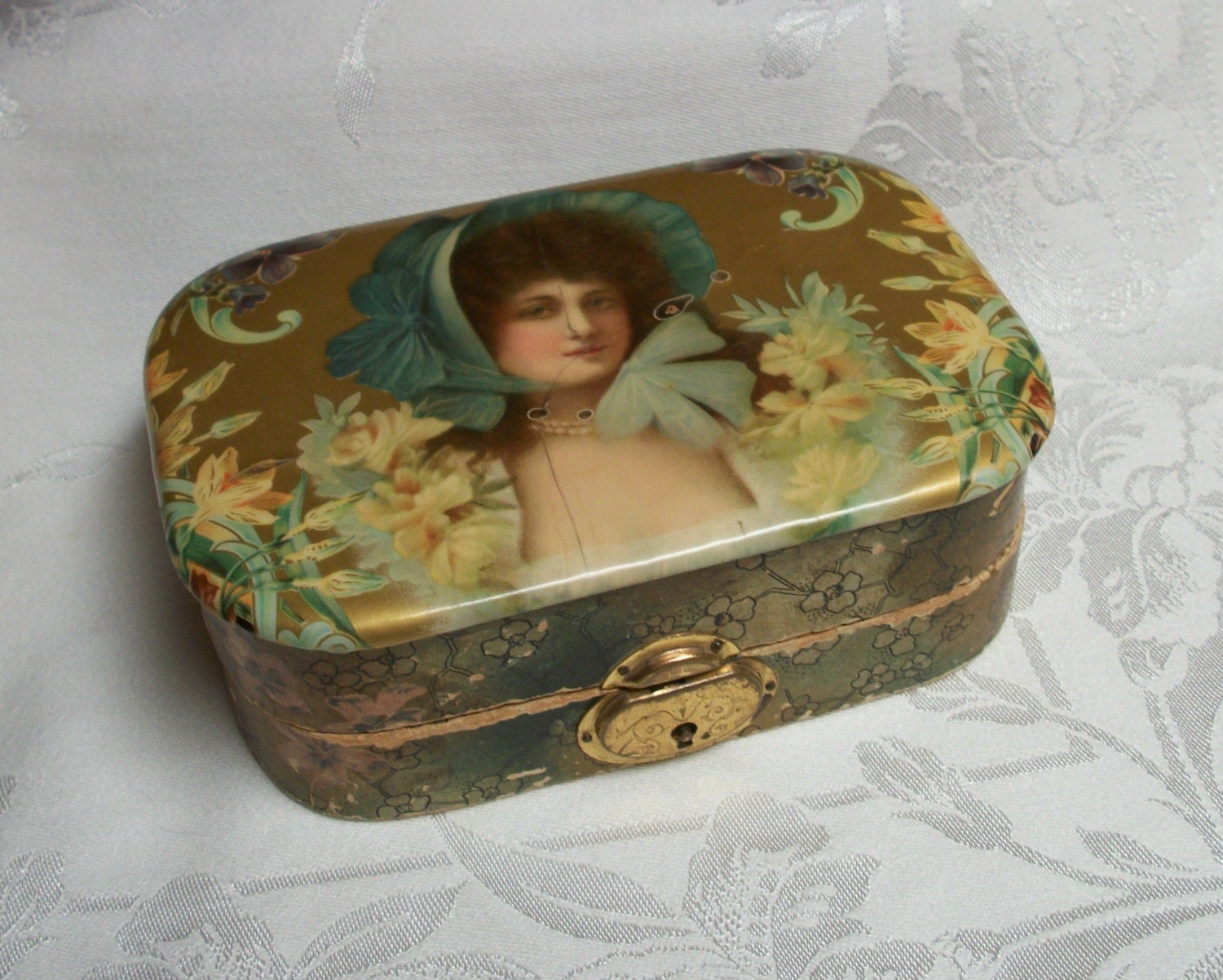 Victorian Celluloid Vanity Box, Shabby Chic Haute Juice