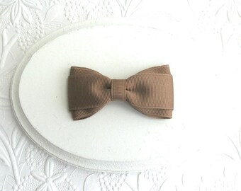Taupe ~ Dark Khaki Hair Bow, School Uniform Bow, Back to School Hair Bows, Toddler Hair Clips, Simple Hair Bows for Girls, Thanksgiving Bows