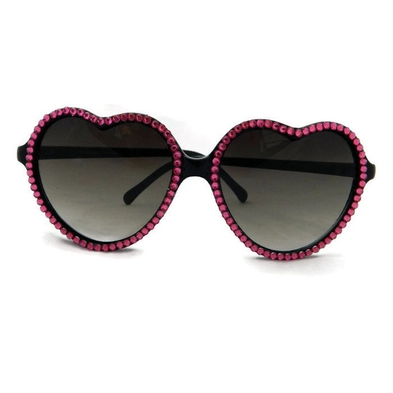 sunglasses with heart rhinestone