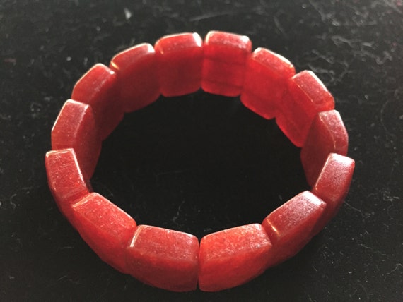 Red Jade Faceted Stretch Bangle Bracelet