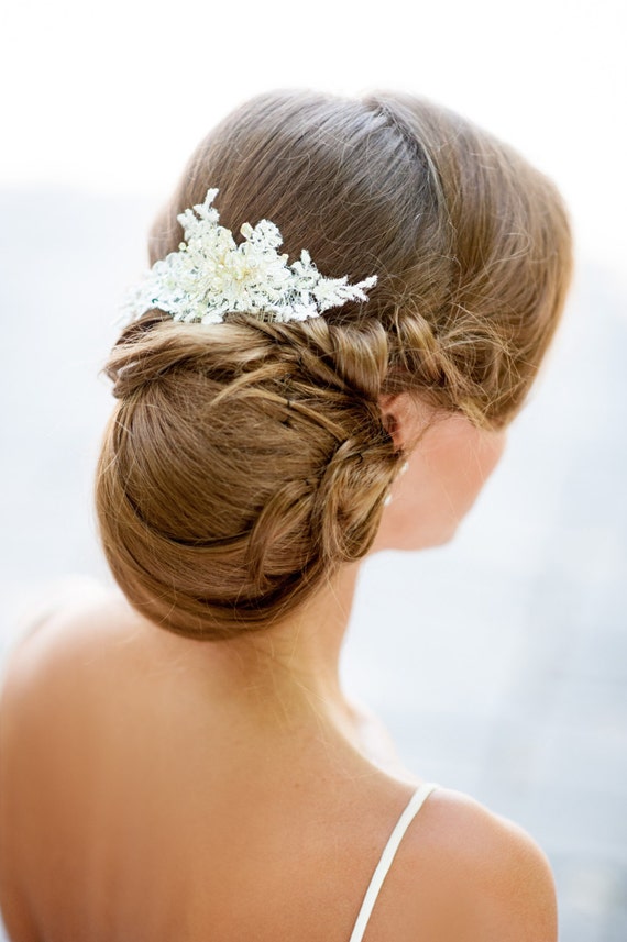 Vintage wedding lace hair piece. Bridal by OnlyHandmadeJewelry