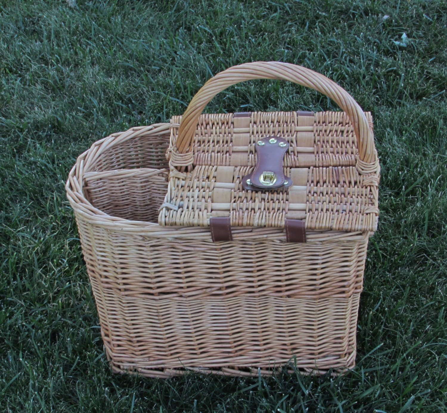 wicker wine carrier basket