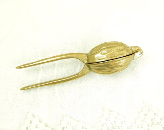 Brass Nut Cracker in the Shape of a Walnut / Retro Vintage Home Interior / Man Cave / French Country Decor / Mid Century Dinning / Cooking Brass Nut Cracker in the Shape of a Walnut / Retro Vintage Home Interior / Man Cave / French Country Decor / Mid Century Dinning / Cooking