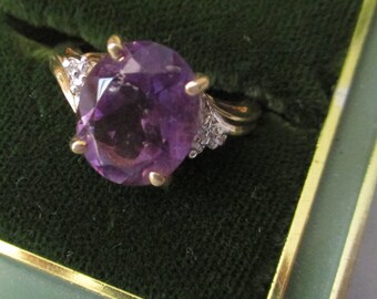 Vintage Retro 10 Kt. Gold Amethyst Ring - Size 7 - Birthstone for February - - Estate find!