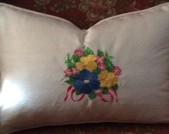 Silk embroidered pillow cover 14x18"