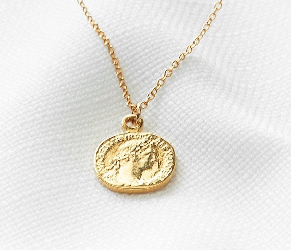 Disc necklace - Gold coin necklace, Coin jewelry, Delicate necklace ...