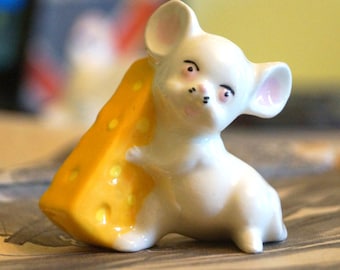 Vintage Ceramic Mouse with Cheese