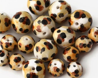 Leopard Print Beads, Handmade Beads, Ceramic Beads, African Beads, Round beads, beads from South Africa, made in South Africa, leopard print