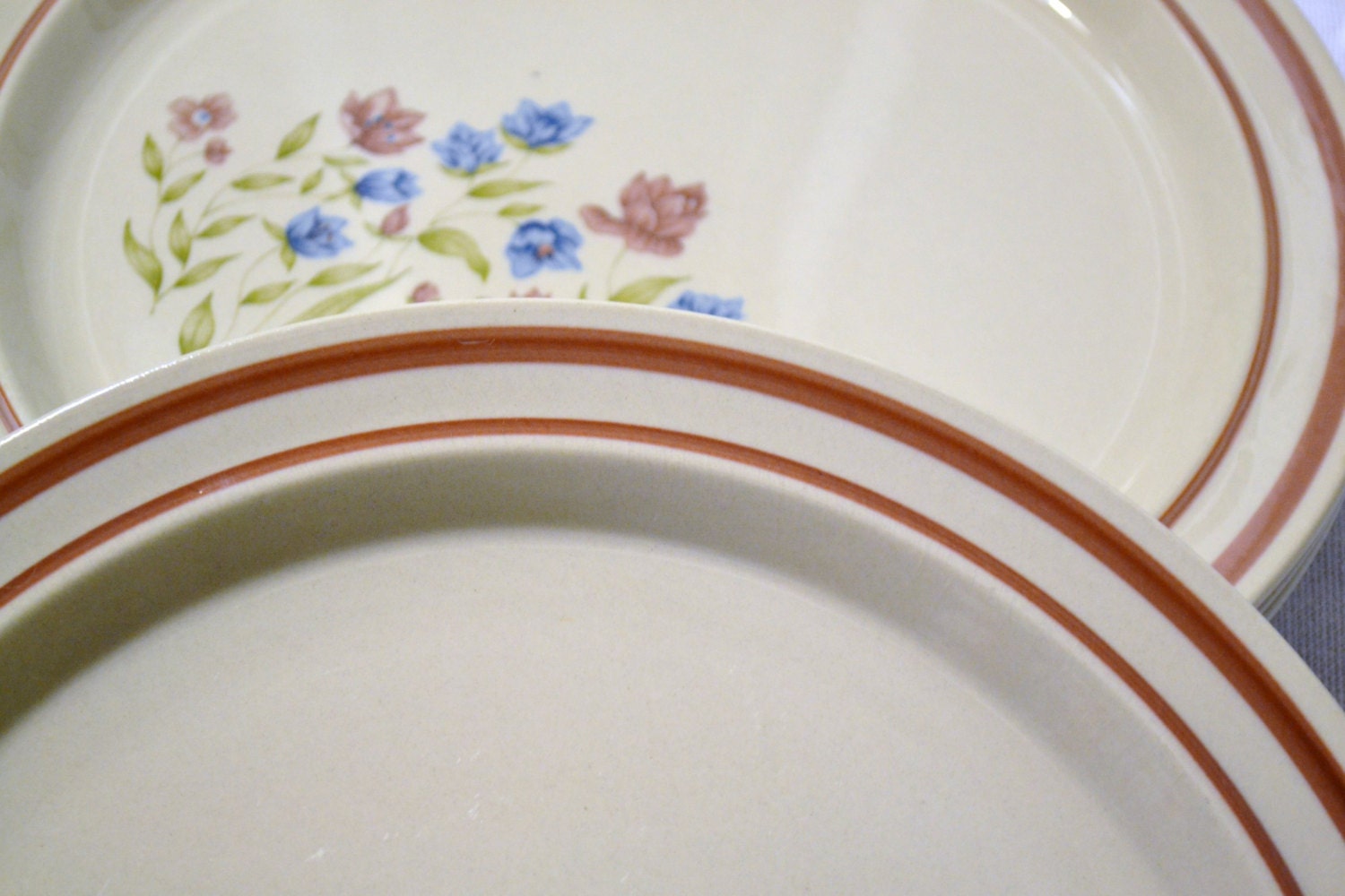 Vintage Newcor Good Earth Dinner Plate set of 4 Stoneware 413