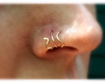 Wavy Triple Hoop Nose Ring for single pierced nose, 24, 22 or 20 gauge wire in silver, gold or rose gold, thin nose hoop