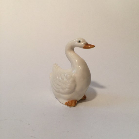 ceramic geese figurines