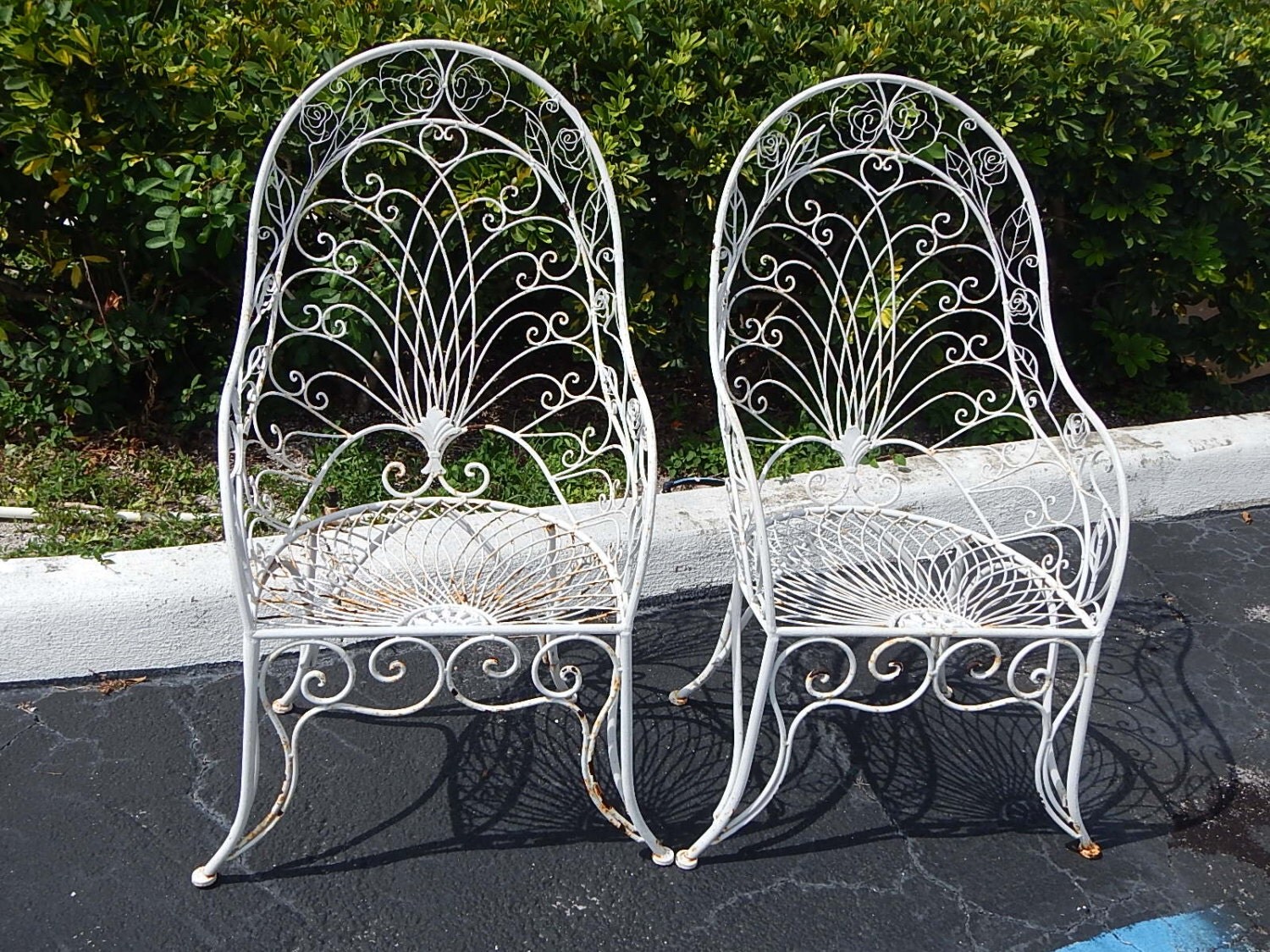 Pair Vintage Iron Garden Chairs by ELRAYOFDELRAY on Etsy