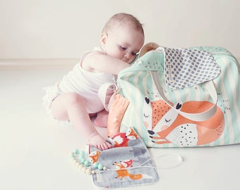 DIAPER BAG Fox/ nappy bag / sleeping fox on striped mint green background/ big diaper bag, weekender, changing bag, mommy bag
