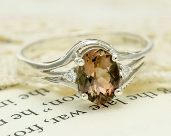 Oregon Sunstone in Sterling Silver Ring, Style VL