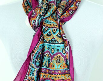 Banarsi Designs Floral Paisley Silk Scarf (Fuchsia)