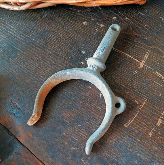 Items similar to Single Oar Lock, Row Boat Oar Holder, Oar Bracket