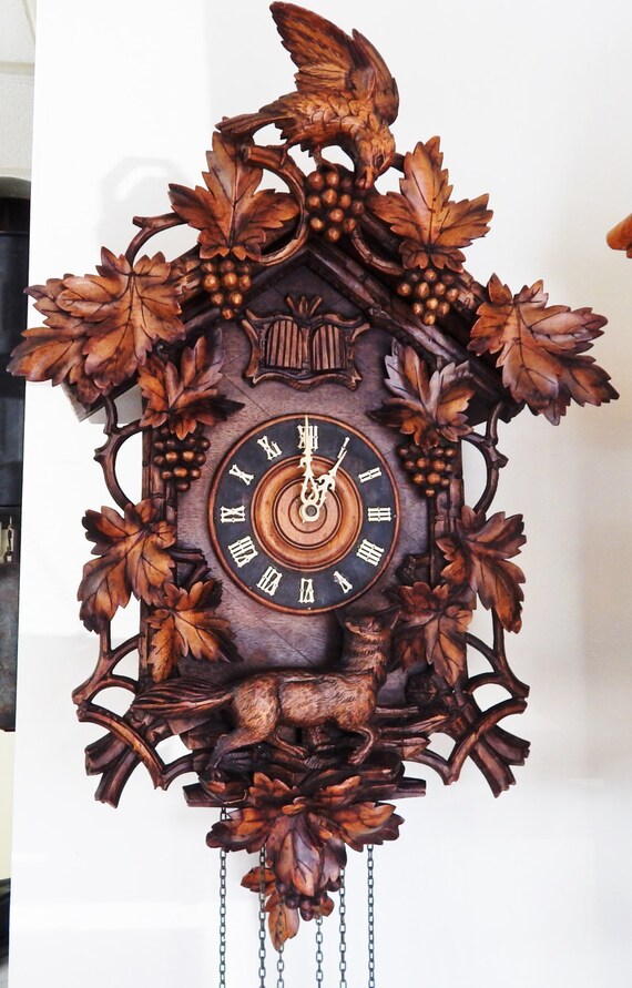 Beautiful Antique Hand Carved Large Hanging 3 Weight Cuckoo