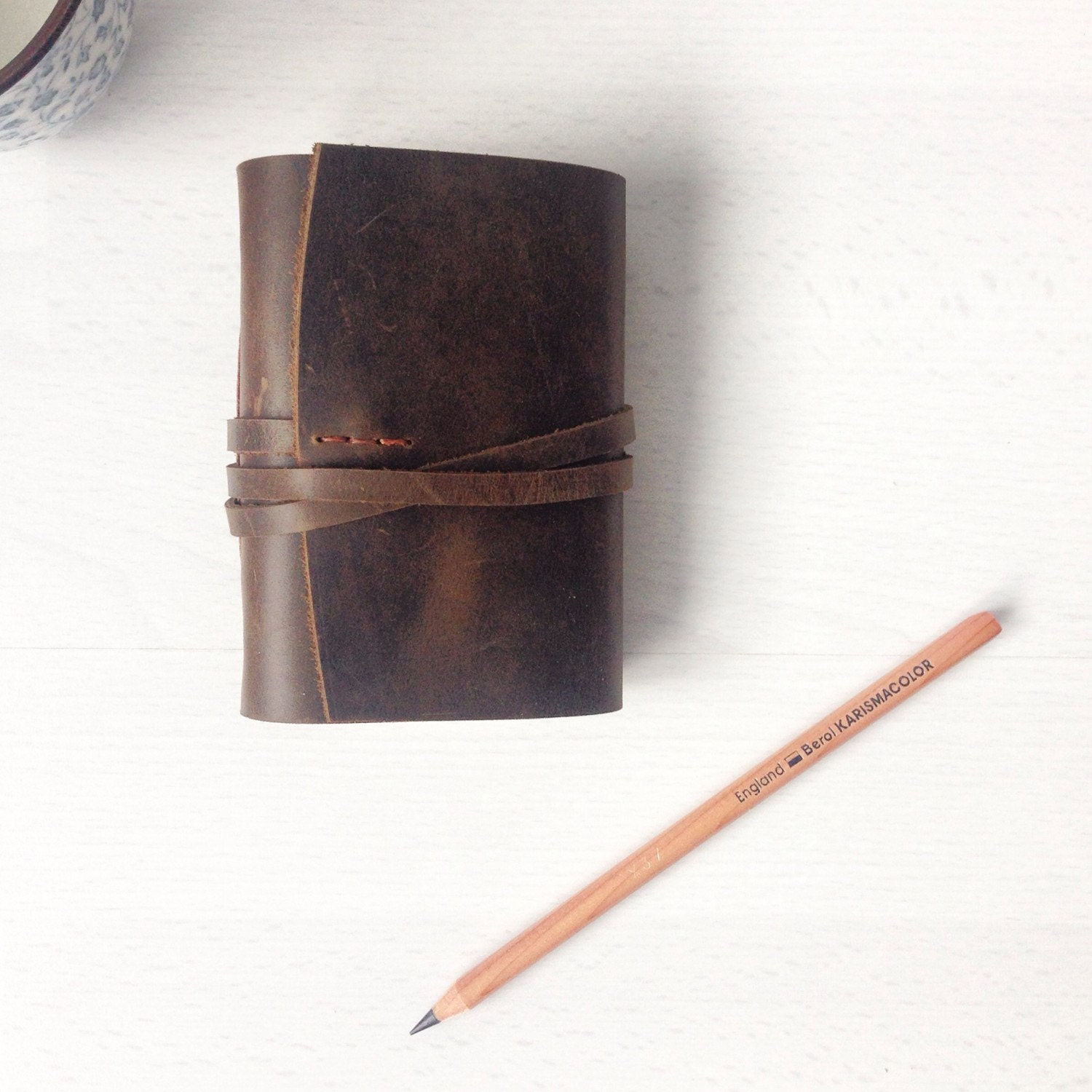 Travelers notebook sketch book A7 brown leather journal