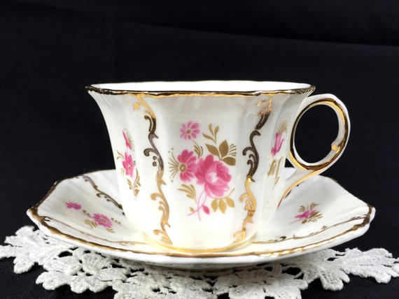ireland tea  Tea Rose Saucer, Pink Vintage Cup and Royal Teacup cups  vintage Floral Tara Rare