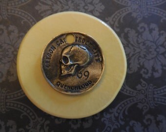 Quenchloud Medallion, A Japanese Pendant, Castle Rock City, Oregon, Charm Pendant, silicone mold, craft mold, Cake resin, jewelry mold, food