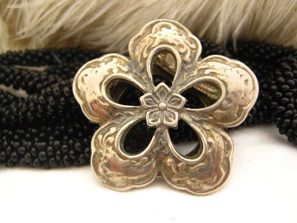 Vintage modernist Scarf Clip Designer Signed Tie Rack London in Silver