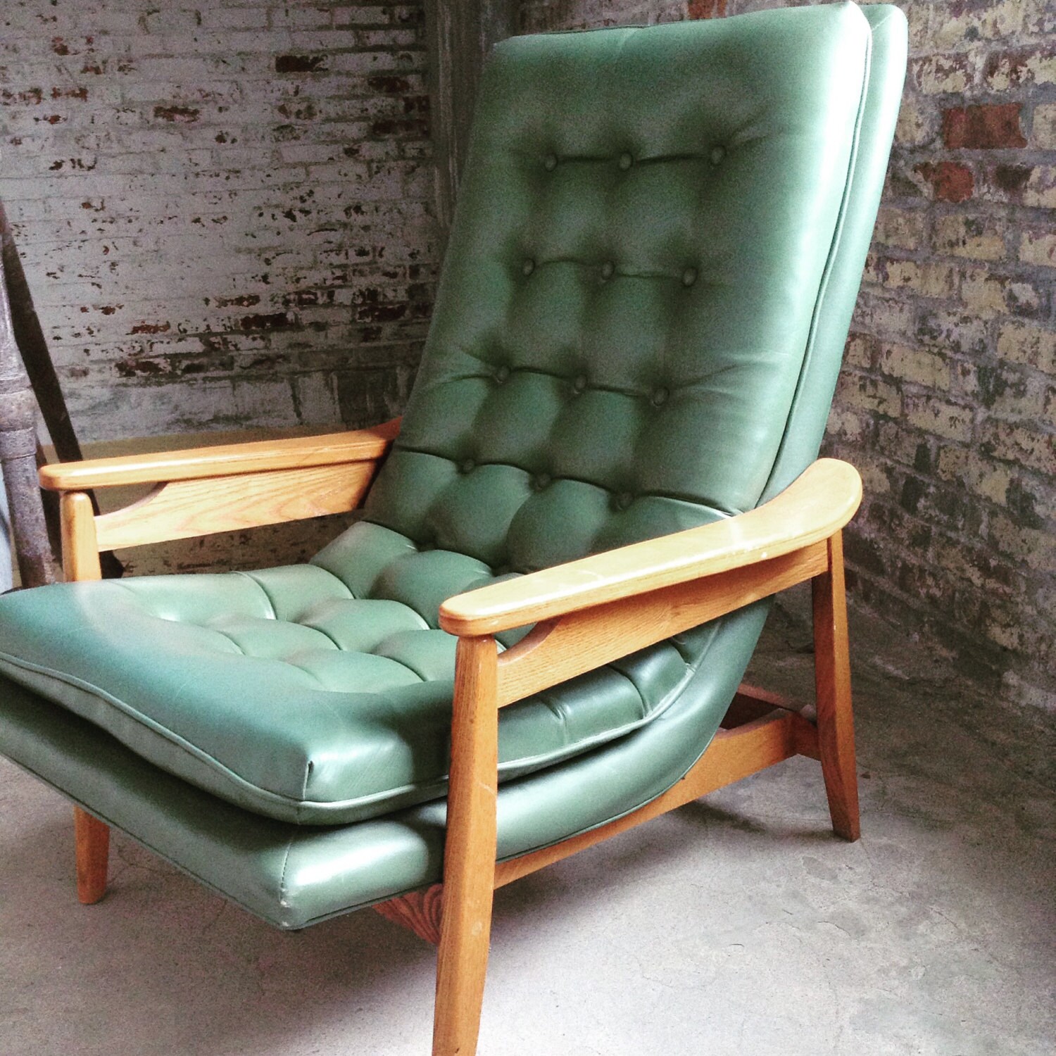 Mid Century Modern Danish Chair – Modern Danish Lounger – High Back