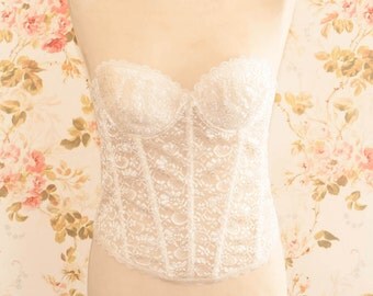 Vintage 1970s Cream Lace Strapless Bustier. Bra Size 36B Cup.