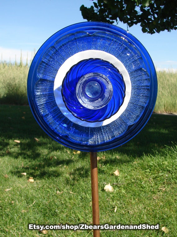 Bluebird Blue Glass Plate Flower Garden Stake Blue Yard Art