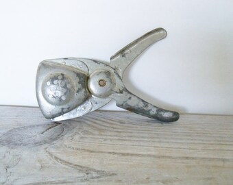 Antique Lemon Squeezer Juicer Citrus Squeezer Lime Juicer Vaugh USA 1950s