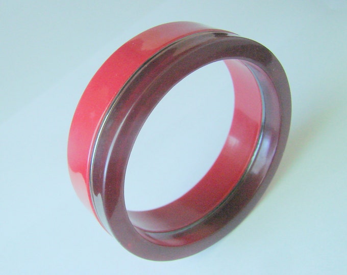 Modernist Stacked Lucite Bangle Bracelet / Brick Red / Cranberry / Layered / Vintage Jewelry / Jewelry / Jewellery