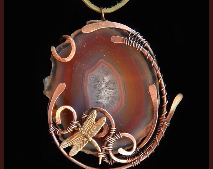 Stone Cut Necklace Agate Copper wire pendant dragonfly