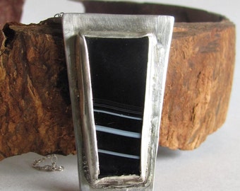 Banded Agate Necklace - Modern Agate Necklace