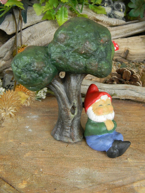 miniature gnome statues