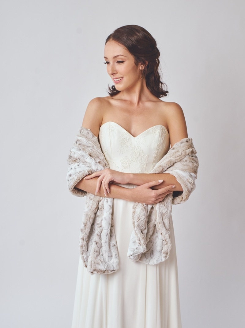 Wedding shawl Faux Fur Stole Winter Wedding Bridal Fur