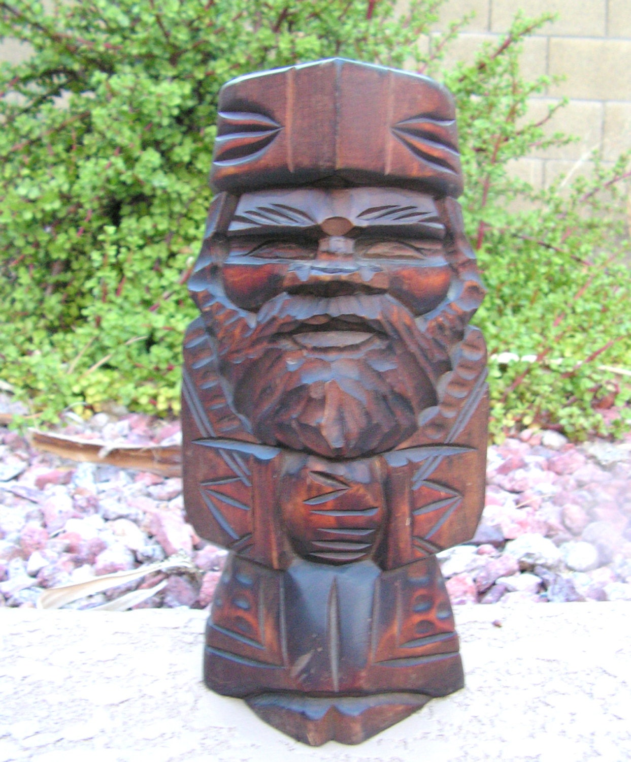 wood figure carving