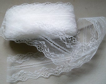 White Lace Trim-38mm-(1.50")-3 YDS #L38-02