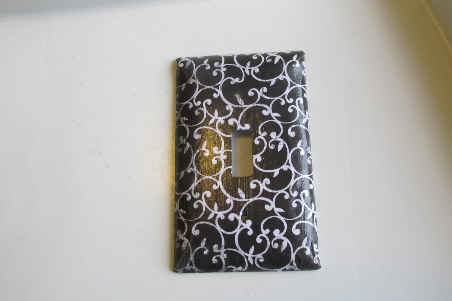 Black and White Switch Plate Cover by CASSELIZADESIGNS on Etsy