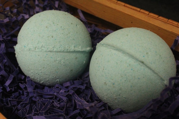 90's Anime Water Bath Bomb