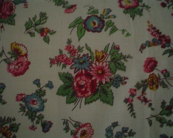 SALE Vintage Floral Fabric Piece